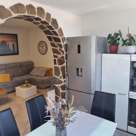 Apartma Lumas Копер Екстериор снимка