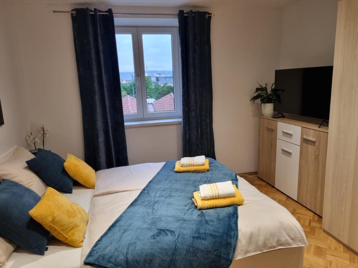 Apartma Lumas Копер Екстериор снимка