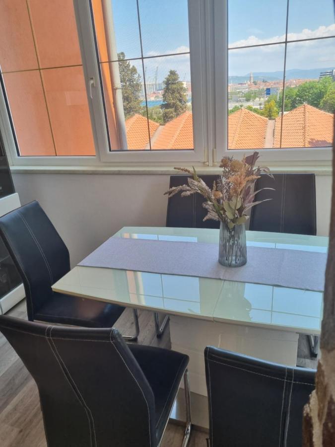 Apartma Lumas Копер Екстериор снимка